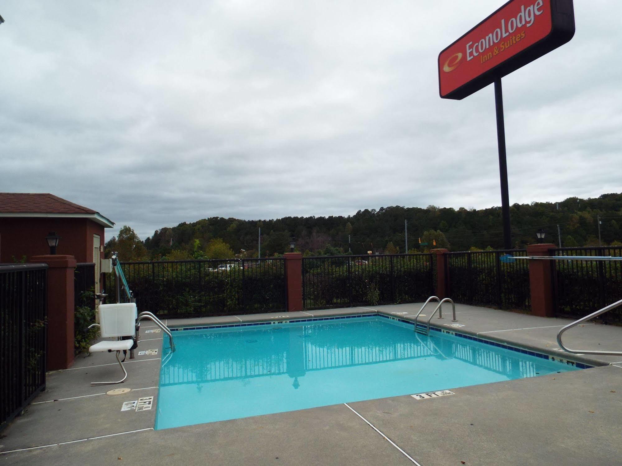 Quality Inn & Suites Canton, Ga エクステリア 写真